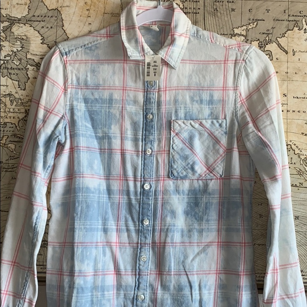 Button down Shirt - Picture 3 of 3